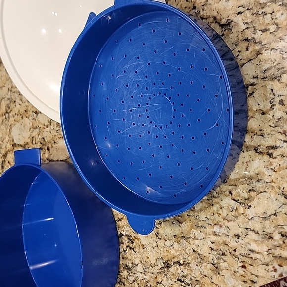 Vintage Tupperware Steamer - Picture 5 of 5